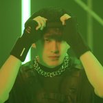 [NCT칠프] 베레모에 반팔티에 방탄조끼에 <b>워머</b>