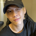[BTOB] 오빠 왼 쪽 <b>입꼬리</b> 올리고 오른쪽 눈 감는거 안되는거...