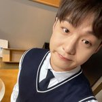 아직 교복이 잘어울리는 <b>창섭이</b>