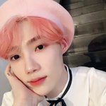 [더보이즈] <b>찬희</b>는 예쁨을 넘어서 고급스러운 것 같애