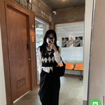 [댓글부탁해] 얘들아 둘 중 <b>옷</b> 뭐가 더 예뻐????