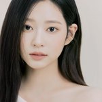 [댓글부탁해] 김민주<b>vs</b>이나은