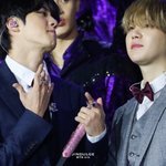 [방탄소년단] 애<b>옹</b>: 카메라 들어온다