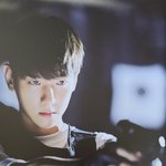 이런 컨셉은 <b>엑소</b> <b>앨범</b>에서 좀 해주지