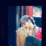 지수 <b>리사</b>랑 같이 있네