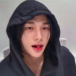 [스키즈] 현진이 브이앱 보다가