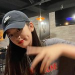 야 안유진 <b>훈</b>내 머임