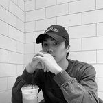 [모두드루와] 아스트로 <b>라키</b> 너무 힙하고 모델 같이 잘생긴 거 같음