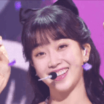 레드벨벳 스테이씨 <b>배리</b>더 배토끼가 2명이네