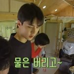 [EXO] <b>팔</b>까지 이쁘면 어쩌자고;;;;;;;