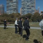 [방탄소년단] 너엔 <b>잔디밭</b>에서