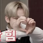 너네 스카랑 독서실에서 <b>암내</b> 안나냐
