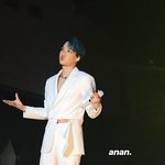 카이 <b>이런</b> 찢어진 <b>옷</b>..