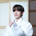 뷔 <b>한복</b>입은거