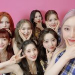 2021년 신입 걸그룹중 <b>초동</b> 판매량 제일 높았던 그룹