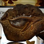 알래스카" 누가 화장실에 낙서를?"