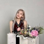 사나 <b>프라다</b>