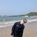 [더보이즈] 근데 차니 추석이나 뭐 휴가 받아서 가족들이랑 <b>놀러</b>가면