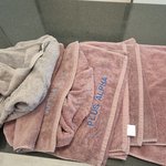 숙소잡으시면 수건사진 꼭 찍으세요.