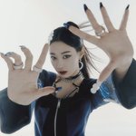 [에스파] 지젤컴백사진 <b>포즈</b> 이거랑 비슷하다.