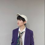 [스키즈] 오늘 이엔이 코디 진짜 너무 이쁘지 않았니