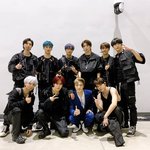 [NCT칠프] 정재현 뭐하나 했는데 머리 <b>위에</b> 브이 ㅋㅋㅋㅋㅋㅋ