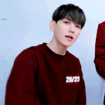 <b>백현</b>