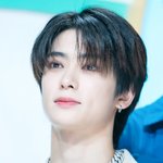 [NCT칠프] 얼굴도 얼굴인데 목 길고 두꺼운 거 봐