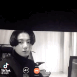 방탄 뷔 정국 이 짤은 너무 <b>유명</b>해서