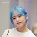 안유진 <b>파란</b>머리