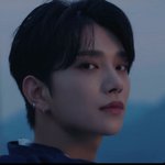 [세븐틴] 추가) 와 미친 잠깐만 조슈아 <b>눈썹</b> 피어싱