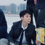 [세븐틴] 권호시 눈썹 <b>스크래치</b>