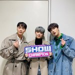 가을분위기 물씬나는 딴콩즈