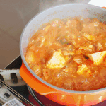 짜글짜글 소리부터 입맛 <b>다실</b> 찌개