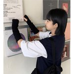 핸드<b>워머</b>하고다니면 씹덕같아?