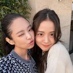 파리 <b>도착</b>해서 지수랑 데이트한 제니