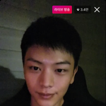 육성재 <b>인라</b>하는데 군대갔다오더니 얼굴