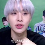 [NCT칠프] 앞니 <b>두</b>톨 보여줄라고 <b>입술</b> 내미는거