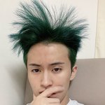 앗! 마크 모공넓이 나랑 비슷하다