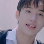 [NCT칠프] 스무살 김정우 앓는 사람으로서 봄날의소나기 뮤비는 <b>성수</b>