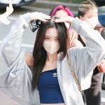 있지 <b>유나</b> 요즘 리즈 다시 찍은듯