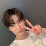 [NCT칠프] 와 이거 <b>셀카</b> 잘<b>찍</b>억다