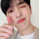 [펜타곤] <b>윙크</b> 제일 자주해서
