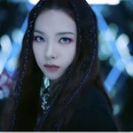학창시절 <b>일진</b> 습관 나온 카리나 ㄷㄷ