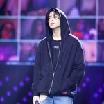 <b>정국이</b> 보면서