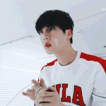 [군대] 곧 김석진 <b>생얼</b>짤 하나 더 생기겠네