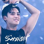 <b>캐럿</b>들 항상 민규 겨털 합성이라고 하지만