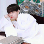 <b>김뷔</b>