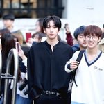 [펜타곤] 와 얘들아….