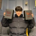 넷플릭스 굿즈 봄?